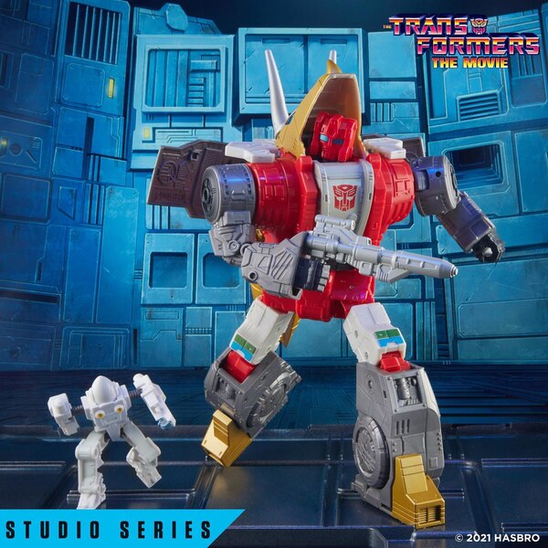 Transformers Generations Studio Series Slug And Daniel Official Images  (3 of 6)